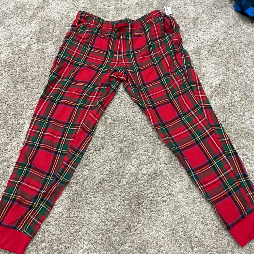 Old Navy Red and Green Plaid Pants
